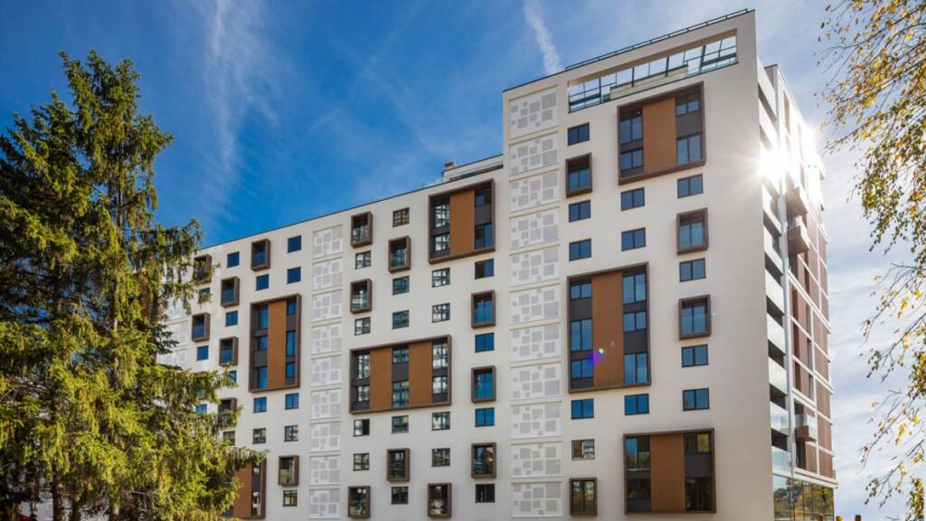 thumb_1270x714__D7A3116-copy